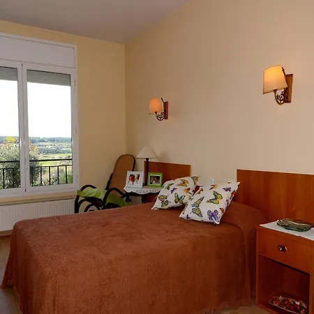 Villa In Garrigoles With Private Pool Villa Garrigoles