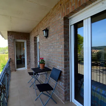 Villa In Garrigoles With Private Pool וילה
