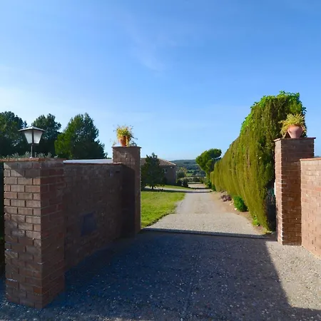 וילה Villa In Garrigoles With Private Pool